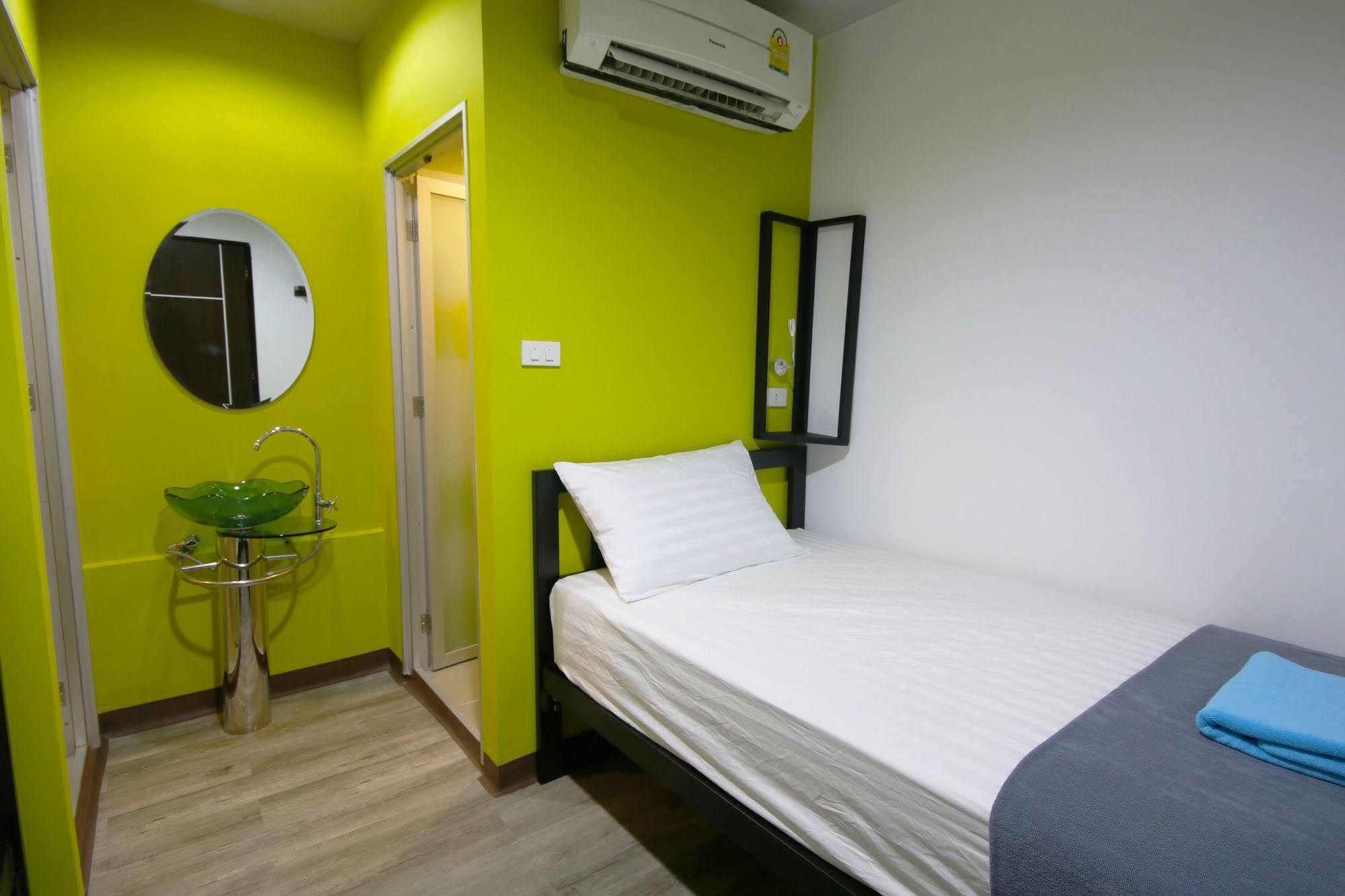 בנגקוק The Pillow Hostel Khaosan מראה חיצוני תמונה